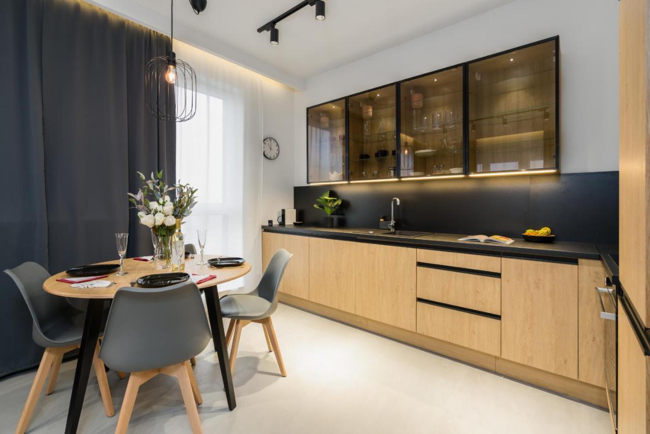 Widokowy Apartament Wojciechowskiego Parking I Loggia By Renters Prestige Poznaň Exteriér fotografie